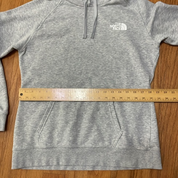The North Face Women’s Grey Hoodie Size Large Kangaroo Pocket - Picture 9 of 15